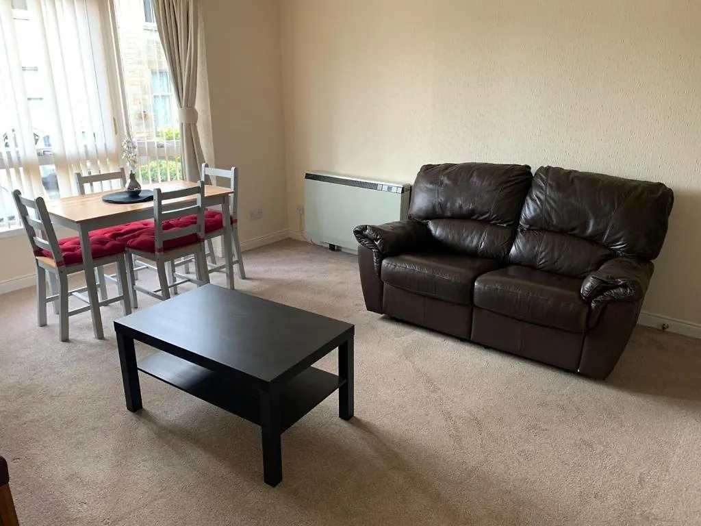 2 Bedroom Central Apartment Edimburgo